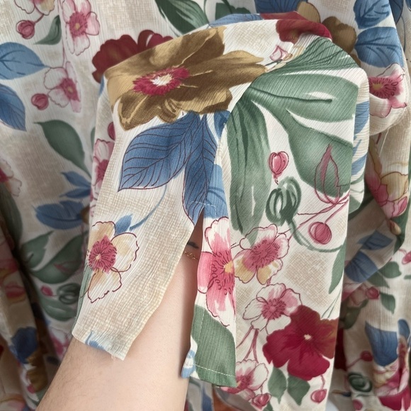 Alfred Dunner Floral Button Down, Size 22W Long Sleeve - Picture 6 of 6